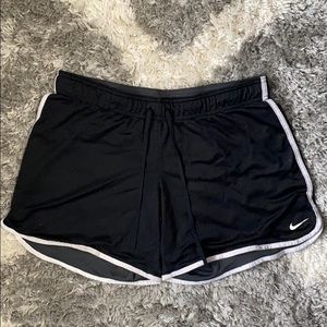 Vintage Nike Mesh Shorts 5’